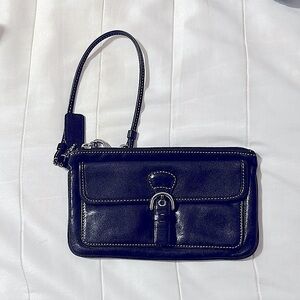 Vintage Coach Black Leather Wristlet, LIKE NEW, soft leather, Genuine Coach